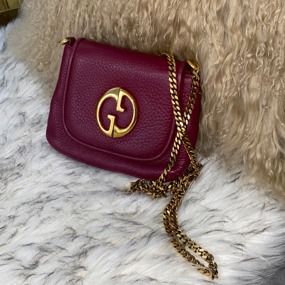 Gucci red leather 1973 crossbody bag. 100% authentic.